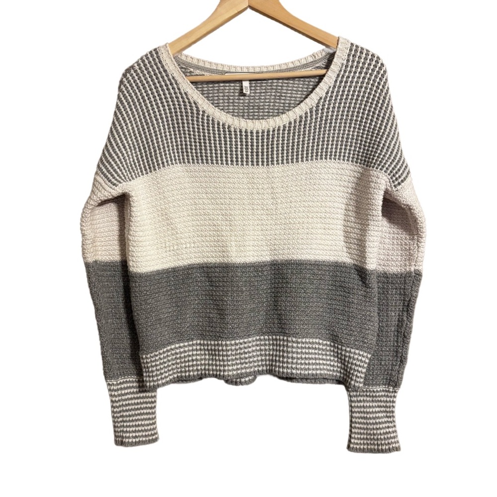 Victoria Secret Crop Gray and White Knit Sweater Size S